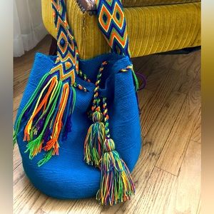 Colombian wayuu tassel handmade woven mochila bucket bag